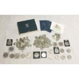 A collection of various coinage including a boxed 1986 Royal Mint proof set, a collection of