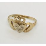 A 9ct gold Claddagh ring weight 1.8g