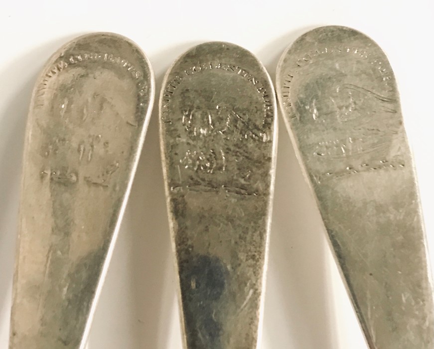 A set of 10 hallmarked silver spoons, total weight 650g ( 20.90 troy ounces), Edinburgh 1792 - Image 2 of 3