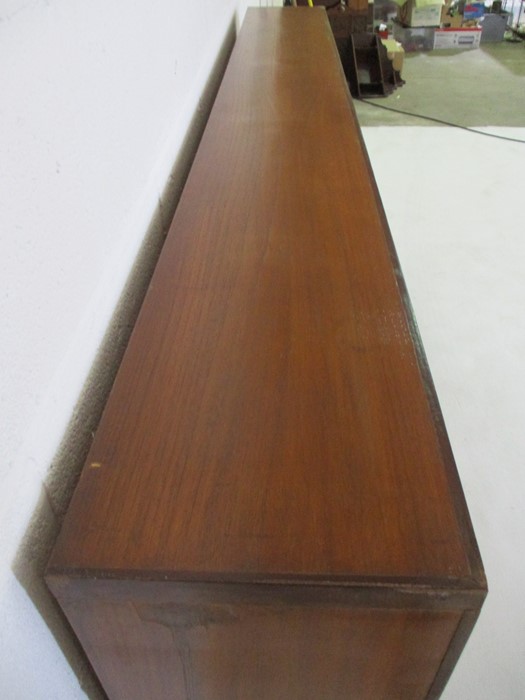 A freestanding long bookcase - length 200cm, width 111cm, depth 26cm - Image 7 of 8