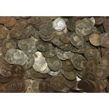 A large quantity of Victorian pennies along with a bag of farthings etc