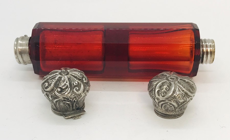 A Victorian double ended cranberry scent bottle, hinge A/F - Image 3 of 5