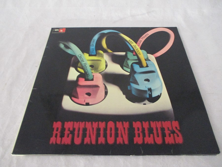 A collection of eight vintage blues 12" vinyl records including John Lee Hooker, Muddy Waters, Jesse - Image 7 of 9
