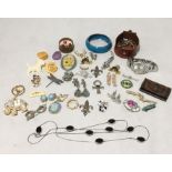 A collection of costume jewellery etc.