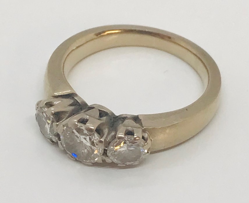 A substantial unmarked white gold ( tested as 18ct) diamond three stone ring of approximately 1ct - Image 3 of 5