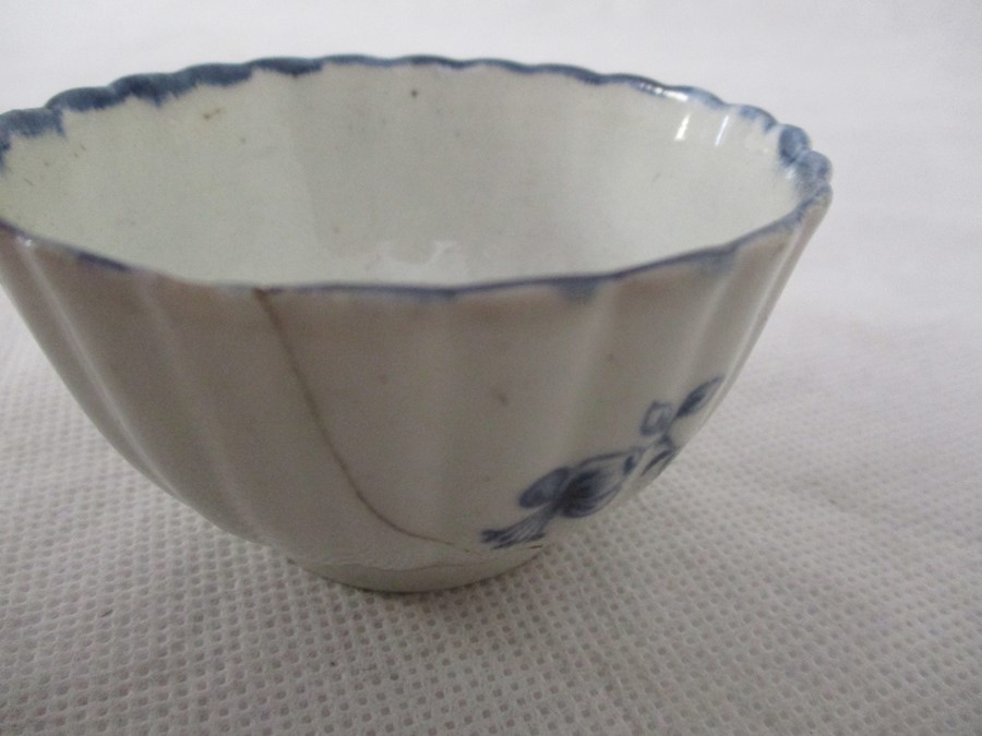 A Dr. Wall period Worcester tea bowl A/F - Image 4 of 6