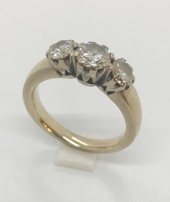 A substantial unmarked white gold ( tested as 18ct) diamond three stone ring of approximately 1ct - Image 2 of 5