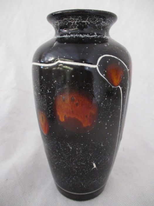 A Denby Glyn Colledge designed vase along with two Poole pottery vases (1 A/F) and one other - Image 4 of 17