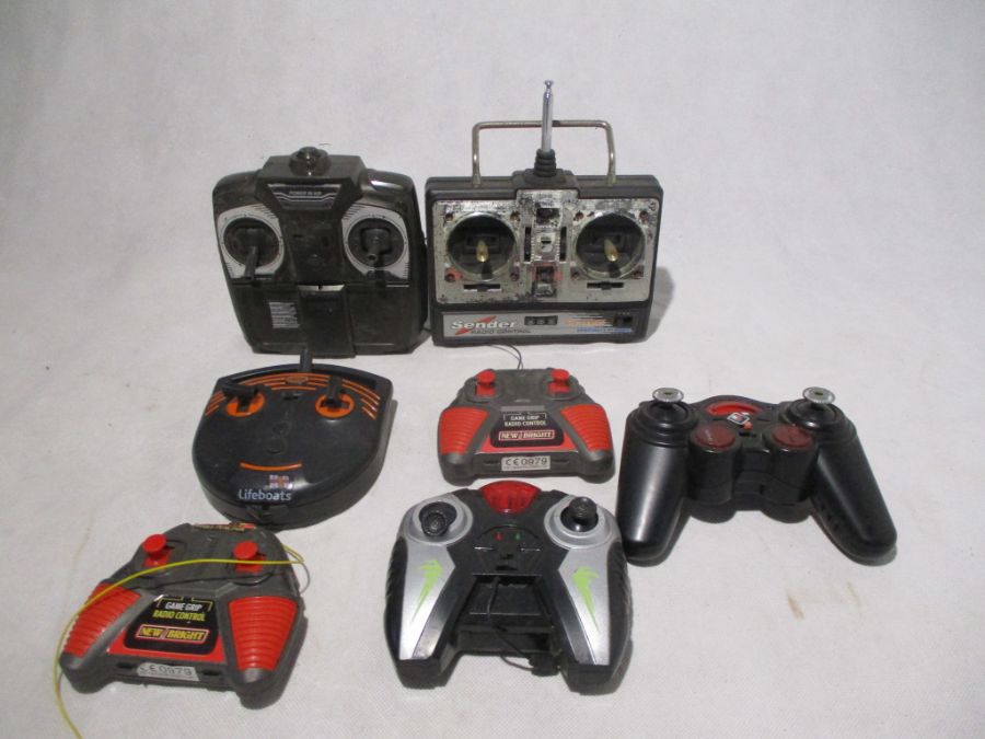 A collection of five remote control helicopters - Image 6 of 6