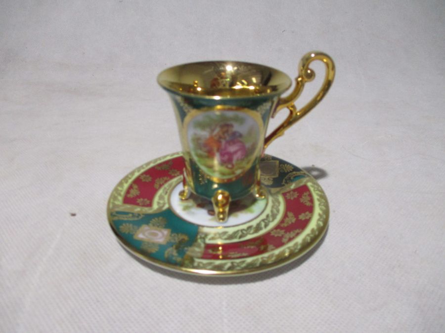 A Bavaria part coffee set including a coffee pot, creamer jug, sugar bowl and four cups & saucers - Image 6 of 8