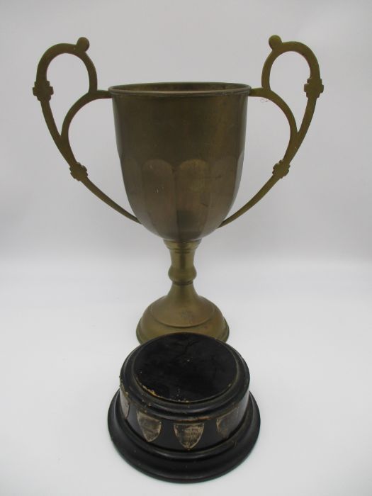 An antique brass trophy engraved with Maldive Ashes, along with a small collection of silver - Image 3 of 14
