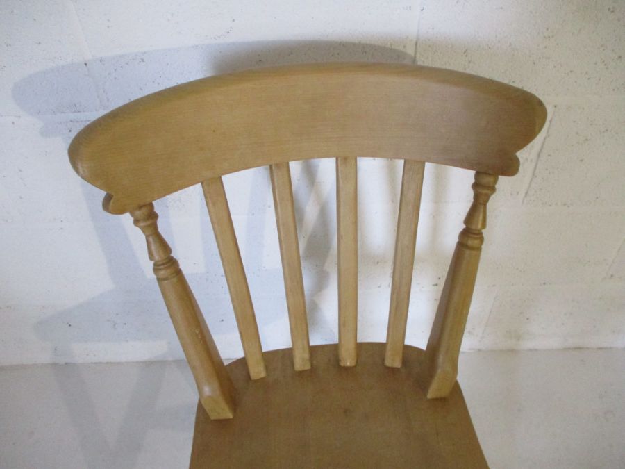 A set of four beech country chairs - Image 5 of 7