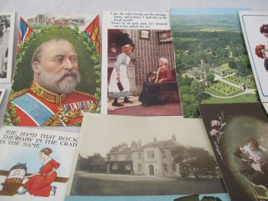 A collection of photographs, postcards etc including various postcards from Lyme Regis/Uplyme etc. - Image 15 of 52