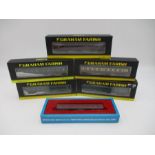 A collection of six Graham Farish by Bachmann N gauge model railway coaches including three green