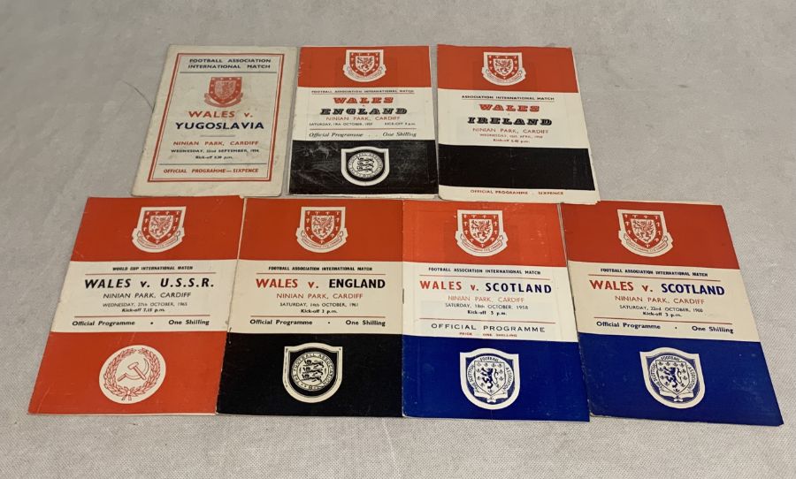 A collection of vintage football programmes from the 1950's onwards - Image 11 of 12