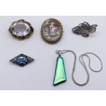 A small quantity of vintage jewellery including silver filigree, gilt metal brooch with aquamarine
