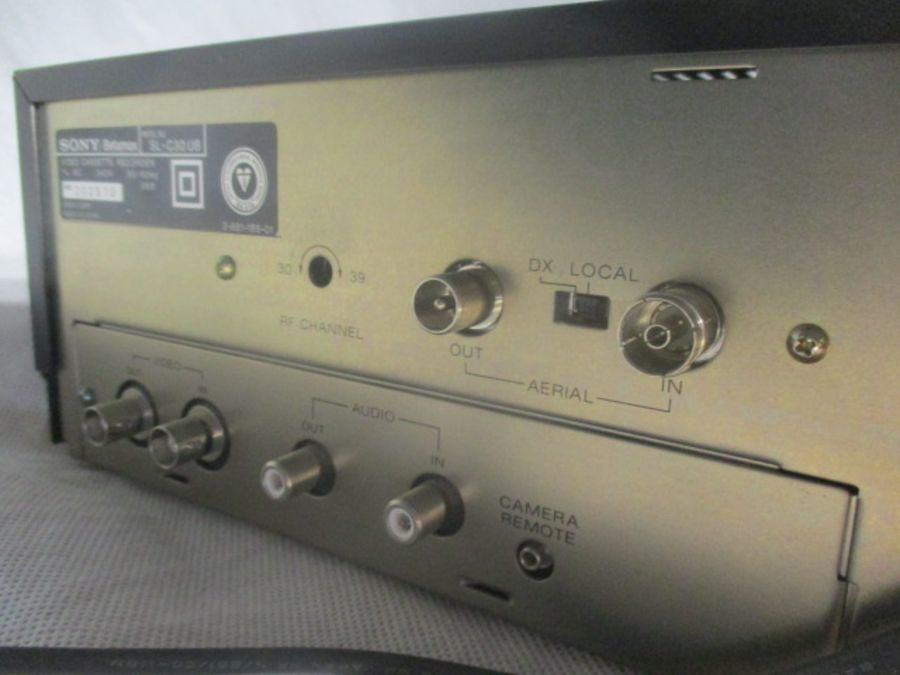 A Sony SL-C30UB Betamax video recorder ( untested) - Image 6 of 7