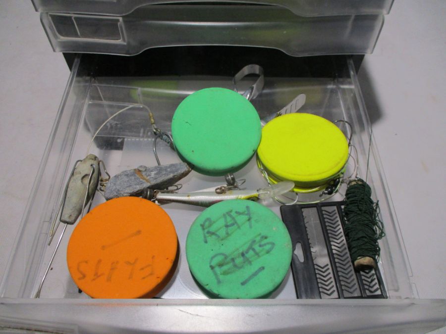 A four drawer cabinet of sea fishing tackle - Image 4 of 5