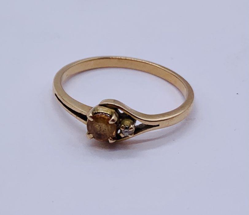 A 14ct gold ring set with a yellow Topaz - Image 3 of 3