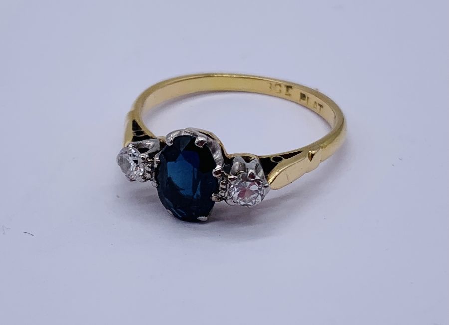 An 18ct gold and platinum sapphire and diamond three stone ring - Image 2 of 3