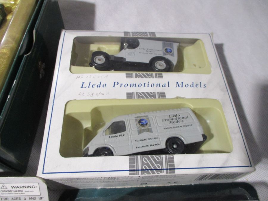 A collection of boxed die-cast vehicles including Corgi Transport of The 30's, Lledo Promotional - Image 6 of 21