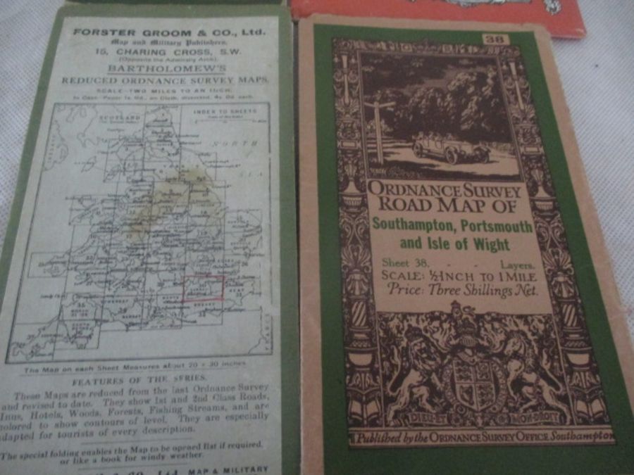 A collection of books maps etc. including Rubaiyat of Omar Khayyam, a framed 1925 Somerset v - Image 14 of 14