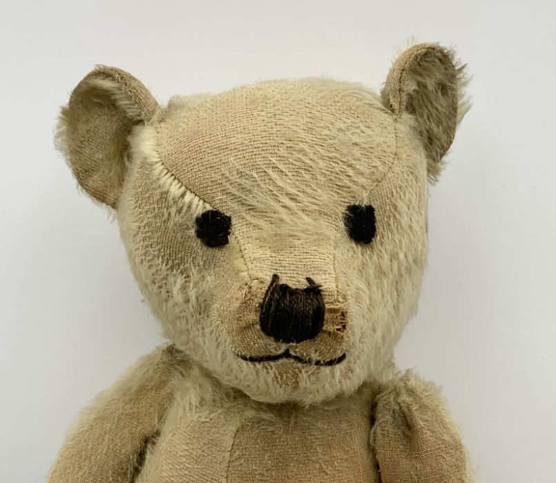 An antique straw filled plush teddy bear - Image 2 of 3