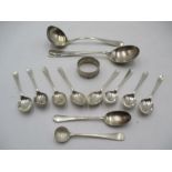 A collection of hallmarked silver cutlery, total weight 309g