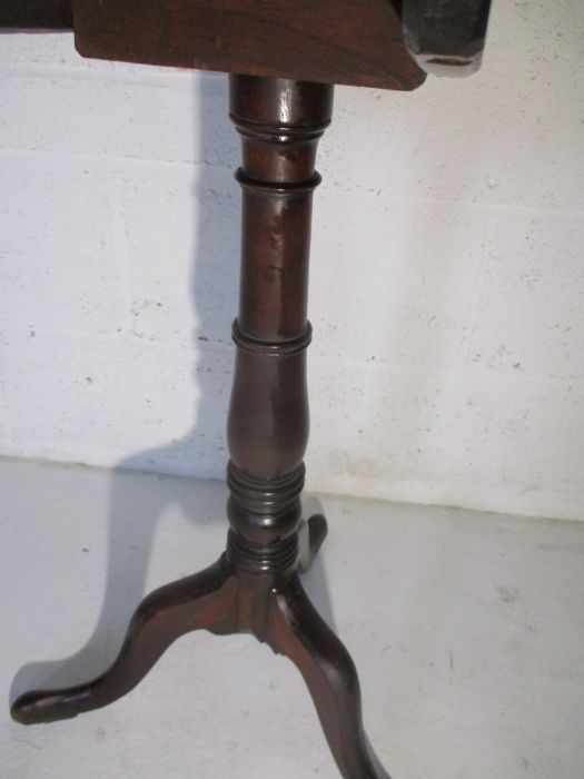 A Georgian mahogany occasional tip up table on tripod base. - Image 4 of 7