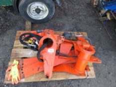 KUBOTA FORE END LOADER PLUS VALVE ASSEMBLY AND LEVER