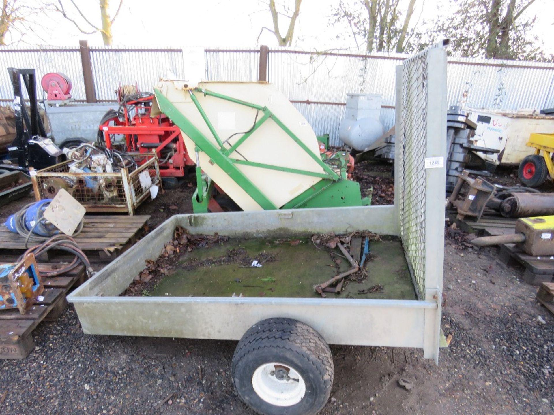 SMALL SIZED TRAILER FOR MOWER ETC. BED SIZE 6FT X 4FT APPROX.