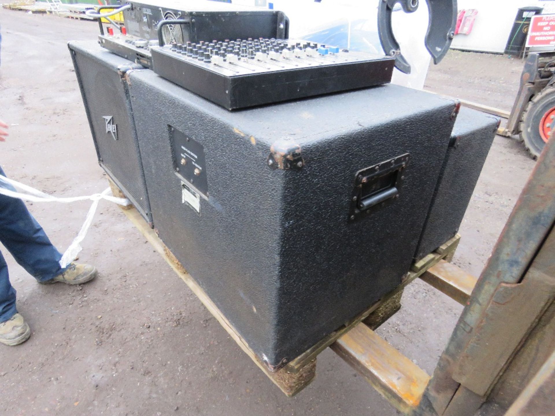 PUBLIC ADDRESS SYSTEM WITH 2 X MICROPHONES, CABLE, 4 X SPEAKERS AND A MIXER DECK. - Image 11 of 12