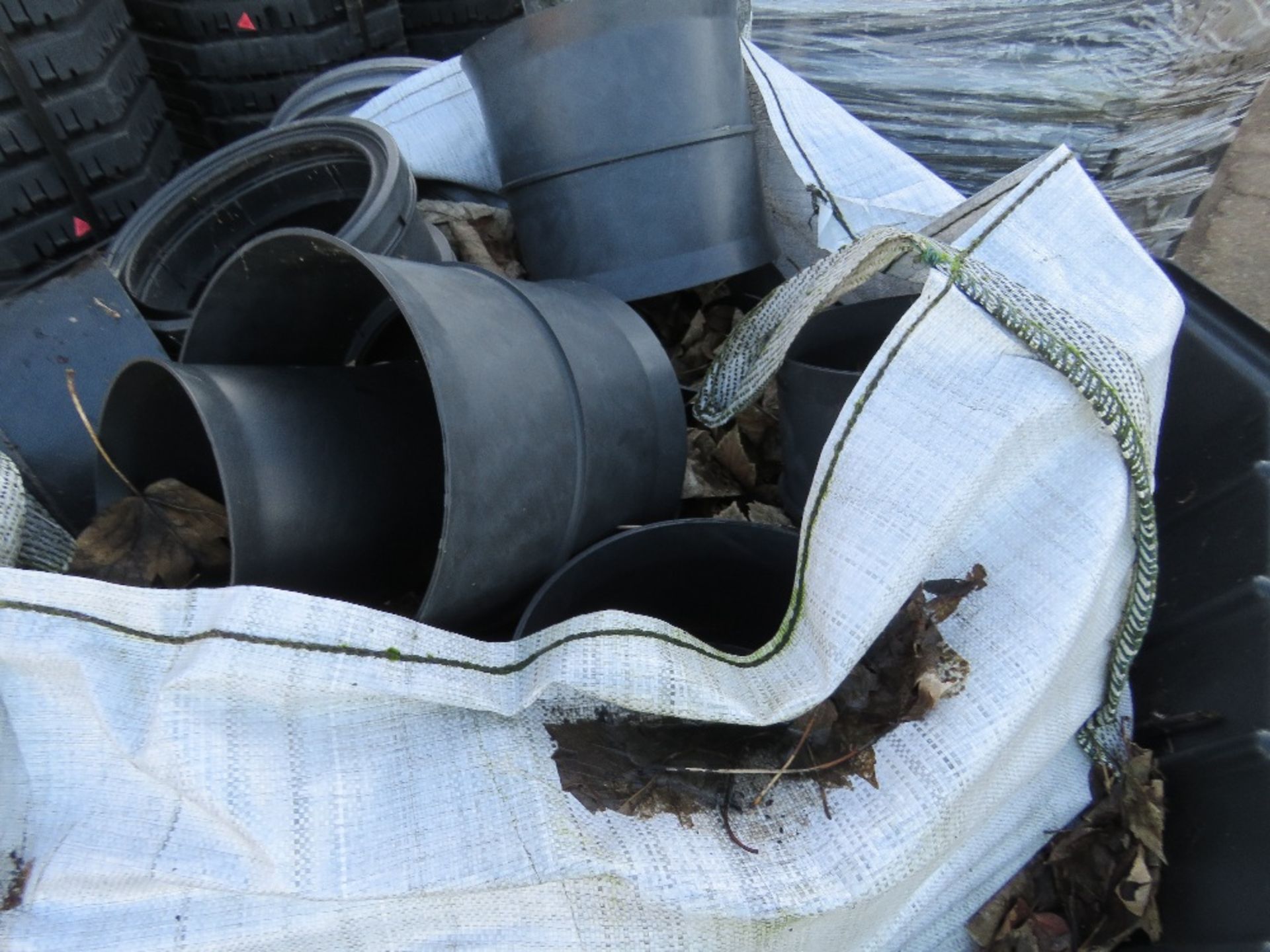 PALLET CONTAINING GREENLEAF ROOT DIRECTOR CHAMBERS PLUS PIPE COLLARS. - Image 2 of 5