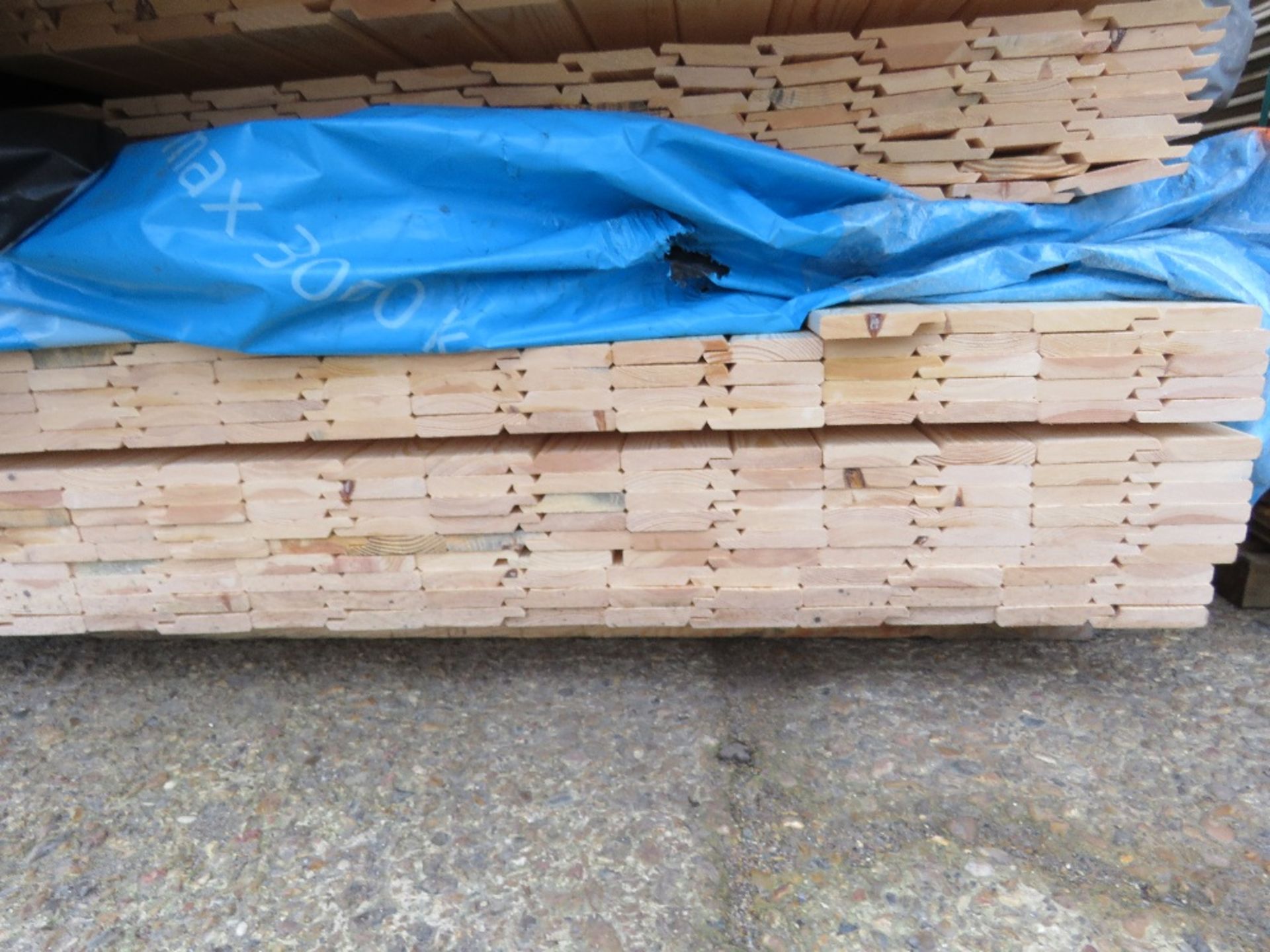 2 X PACKS OF WRAPPED UNTREATED SHIPLAP CLADDING TIMBER BOARDS, 1.86M X 8.5CM WITH A SINGLE TONGUE FO - Image 4 of 4