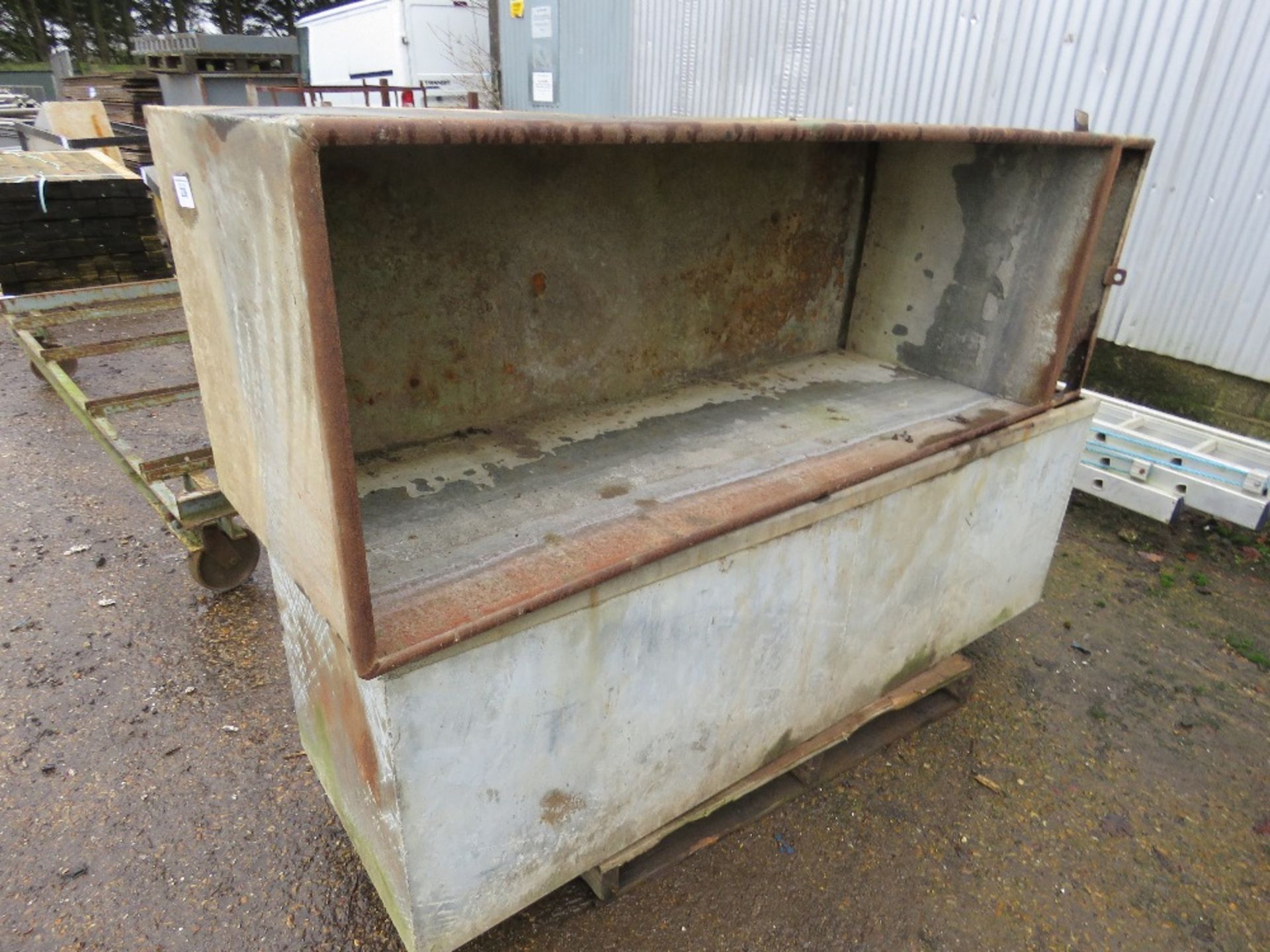 2 X GALVANISED WATER TROUGHS. - Image 2 of 3