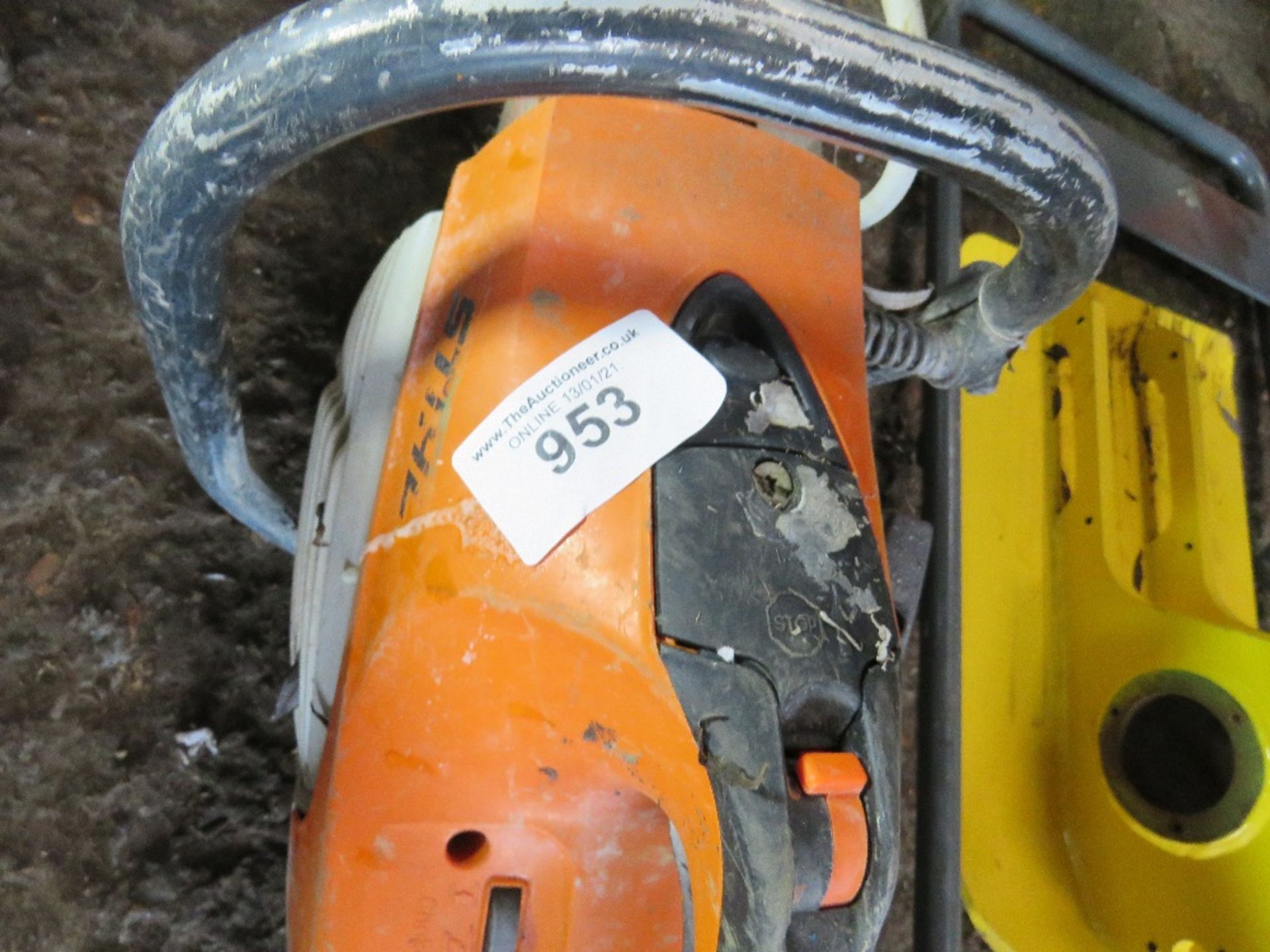 STIHL TS410 PETROL CUT OFF SAW WITH BLADE. - Image 4 of 4