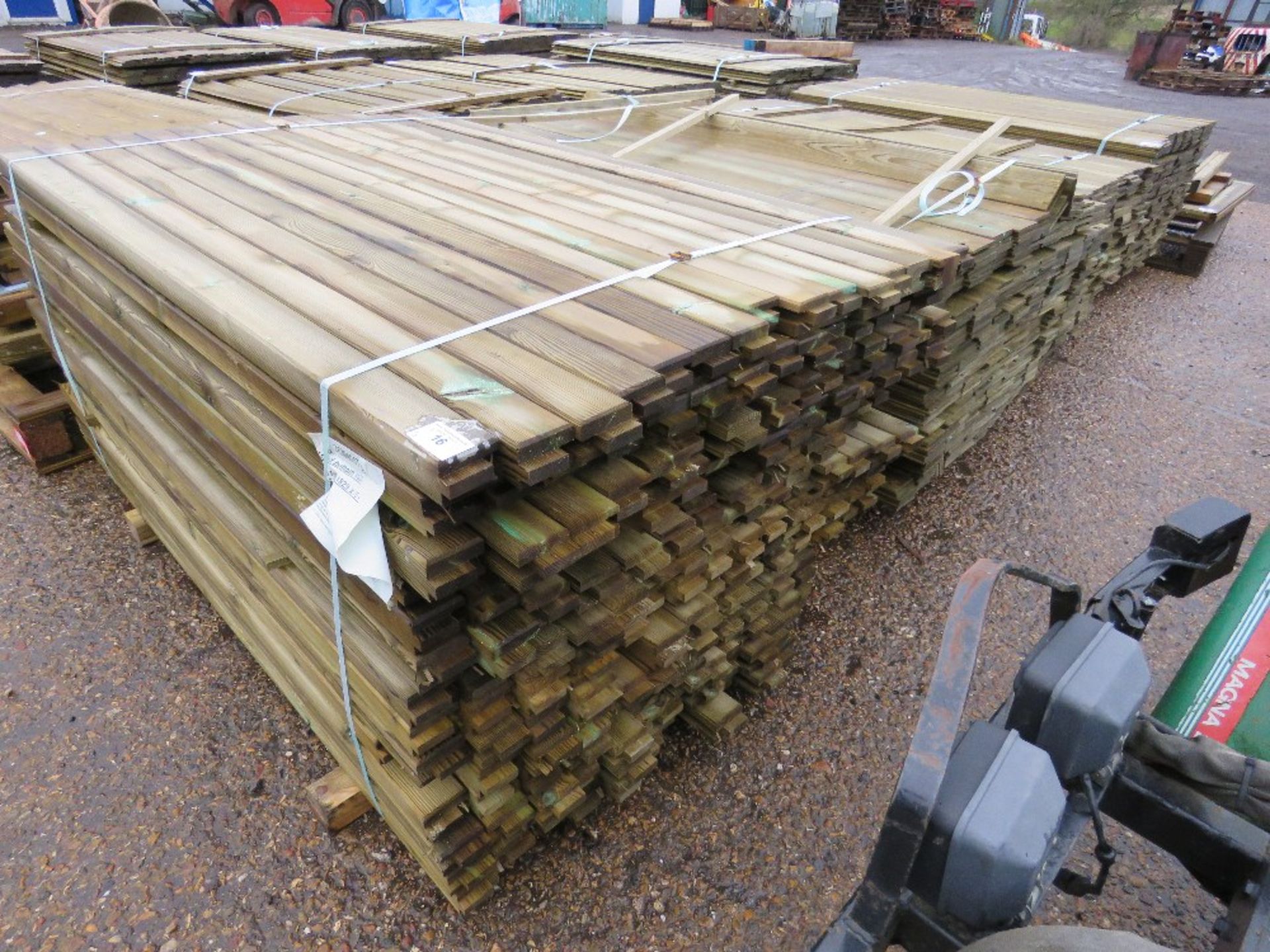 PACK OF TIMBER POSTS 5CM X 7CM X 1.73M APPROX. - Image 2 of 2