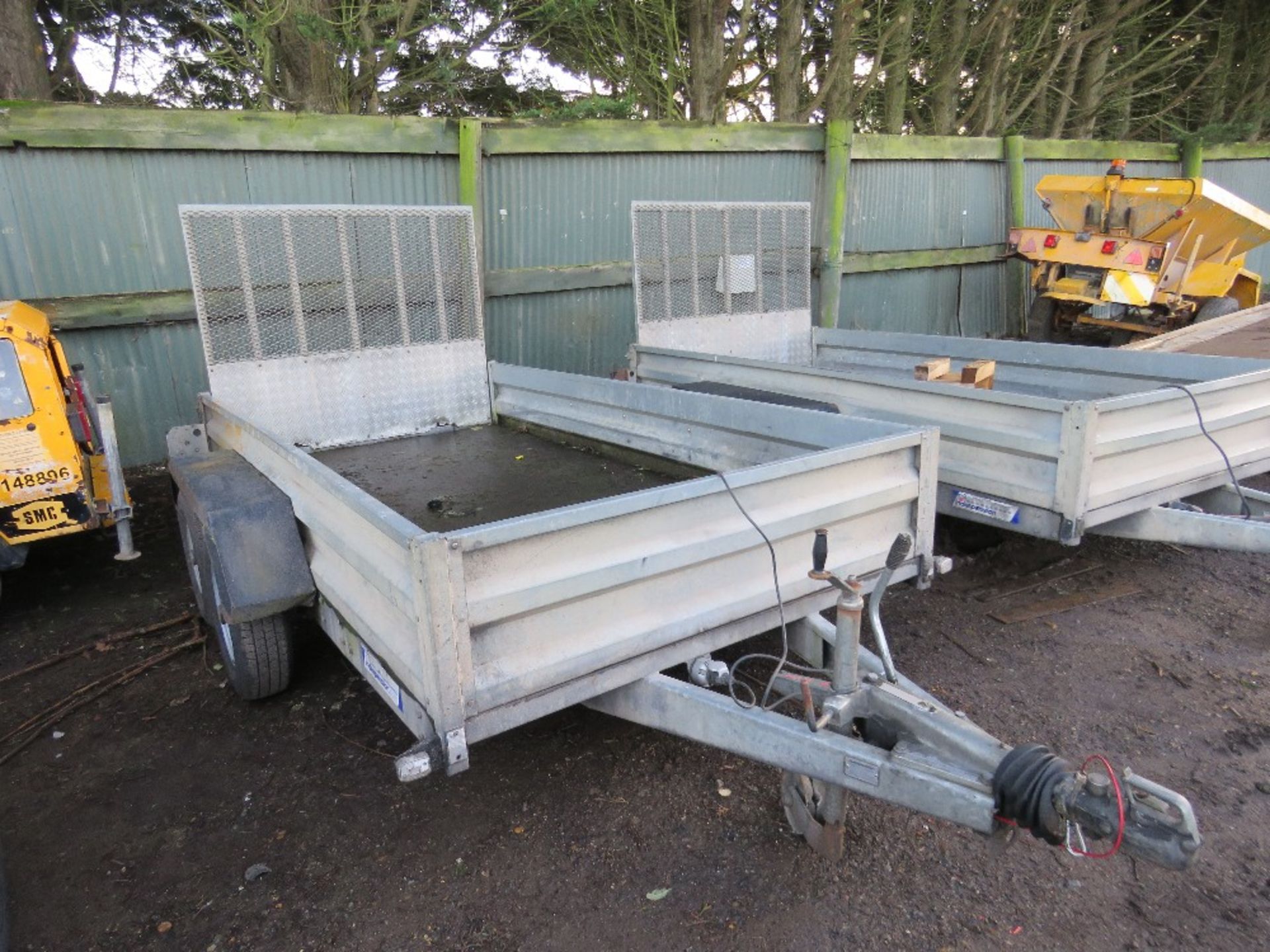 INDESPENSION 10FT X 5FT TRAILER, 2600KG RATED SN:107522. PREVIOUS COUNCIL USAGE.