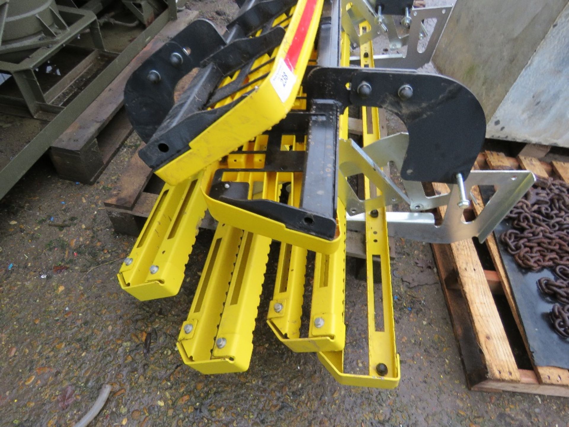 PALLET OF YELLOW REAR VAN STEPS. - Image 2 of 3