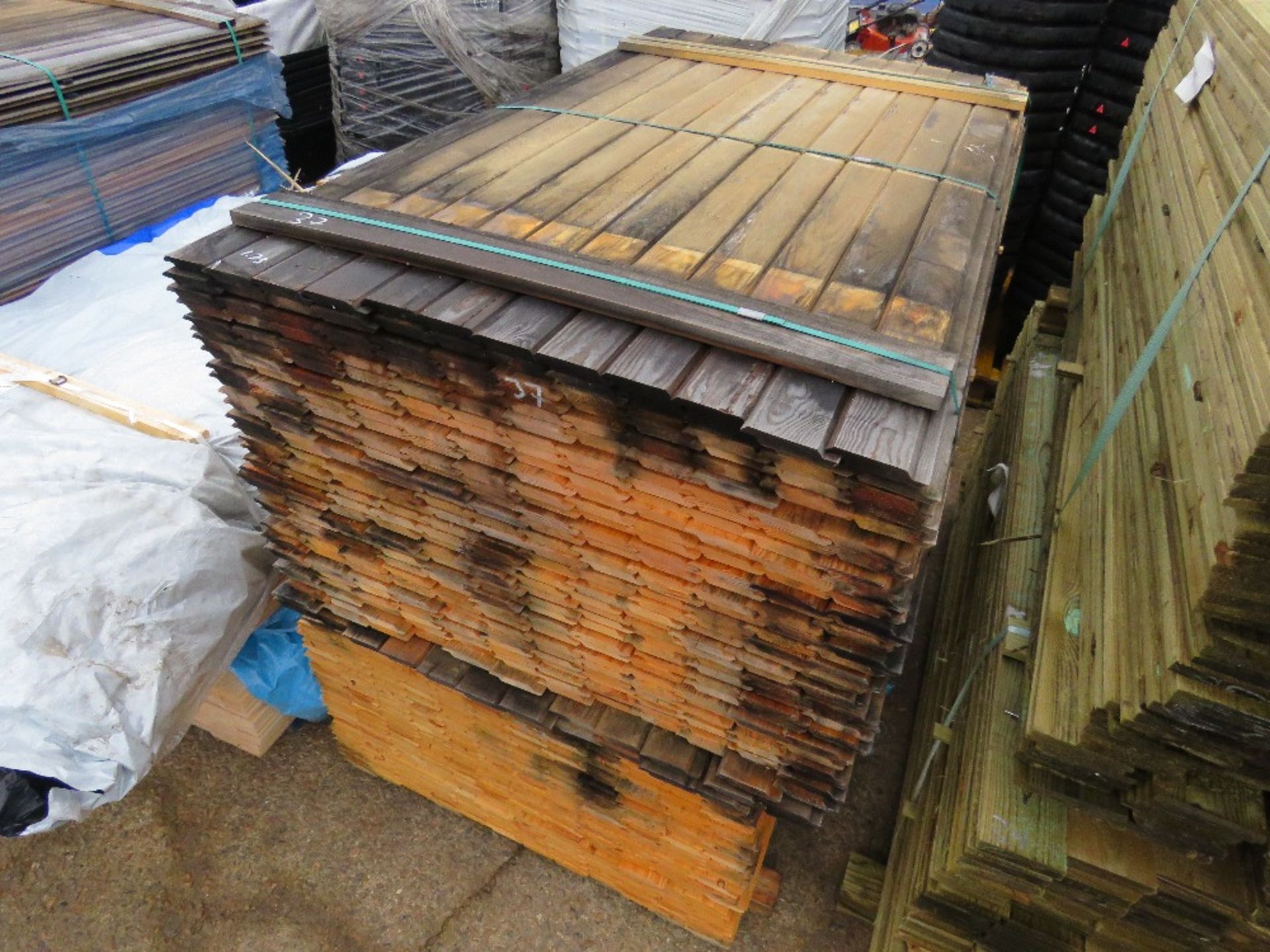 2 X LARGE PACKS OF SHIPLAP TIMBER CLADDING BOARDS 1.73M X 10CM APPROX. - Image 2 of 4