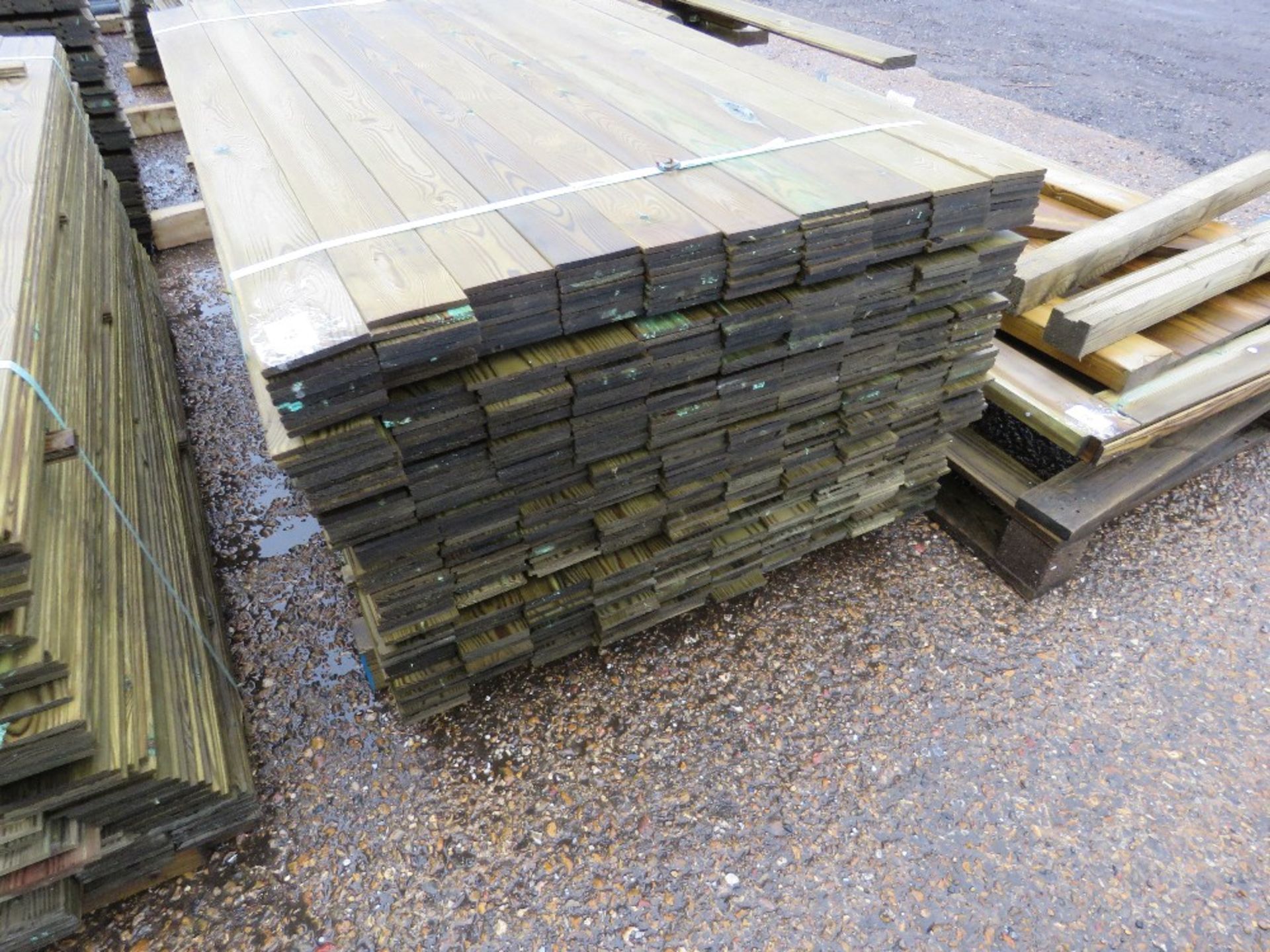 LARGE PACK OF FLAT CLADDING TIMBER BOARDS 10CM WIDE X 1.74M APPROX. - Image 2 of 2