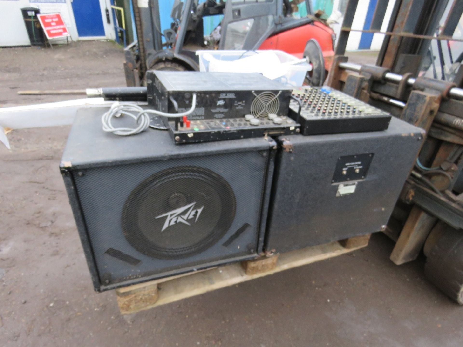 PUBLIC ADDRESS SYSTEM WITH 2 X MICROPHONES, CABLE, 4 X SPEAKERS AND A MIXER DECK. - Image 6 of 12