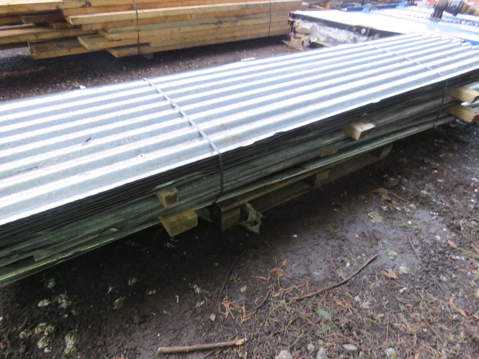 3 X PACKS OF PRE USED ROOF SHEETS 10FT LENGTH APPROX. - Image 3 of 3