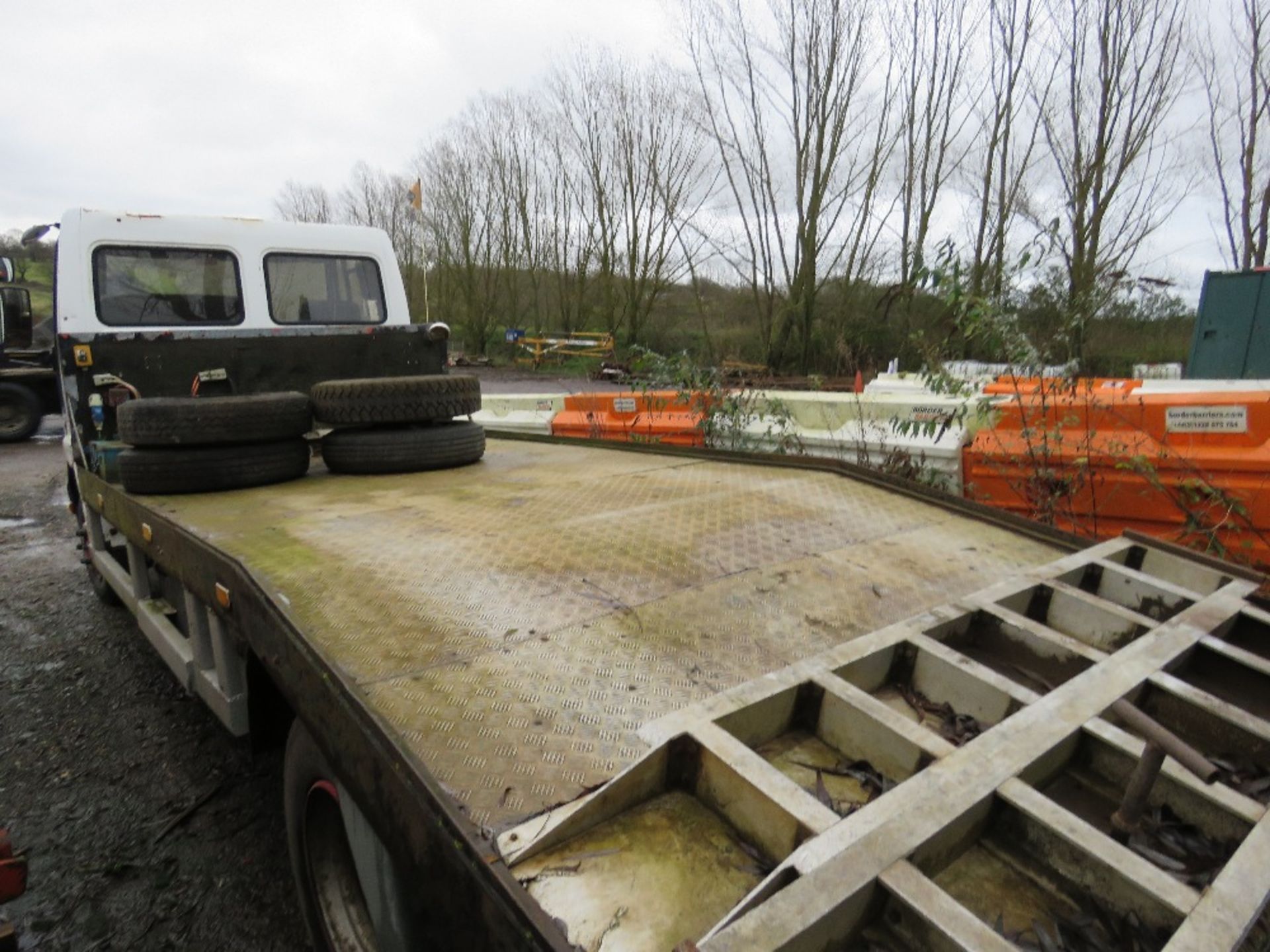 CARGO BEAVERTAIL PLANT LORRY. D713 XPE WHEN TESTED WAS SEEN TO START DRIVE AND BRAKE. REG:D713 XPE. - Image 4 of 6