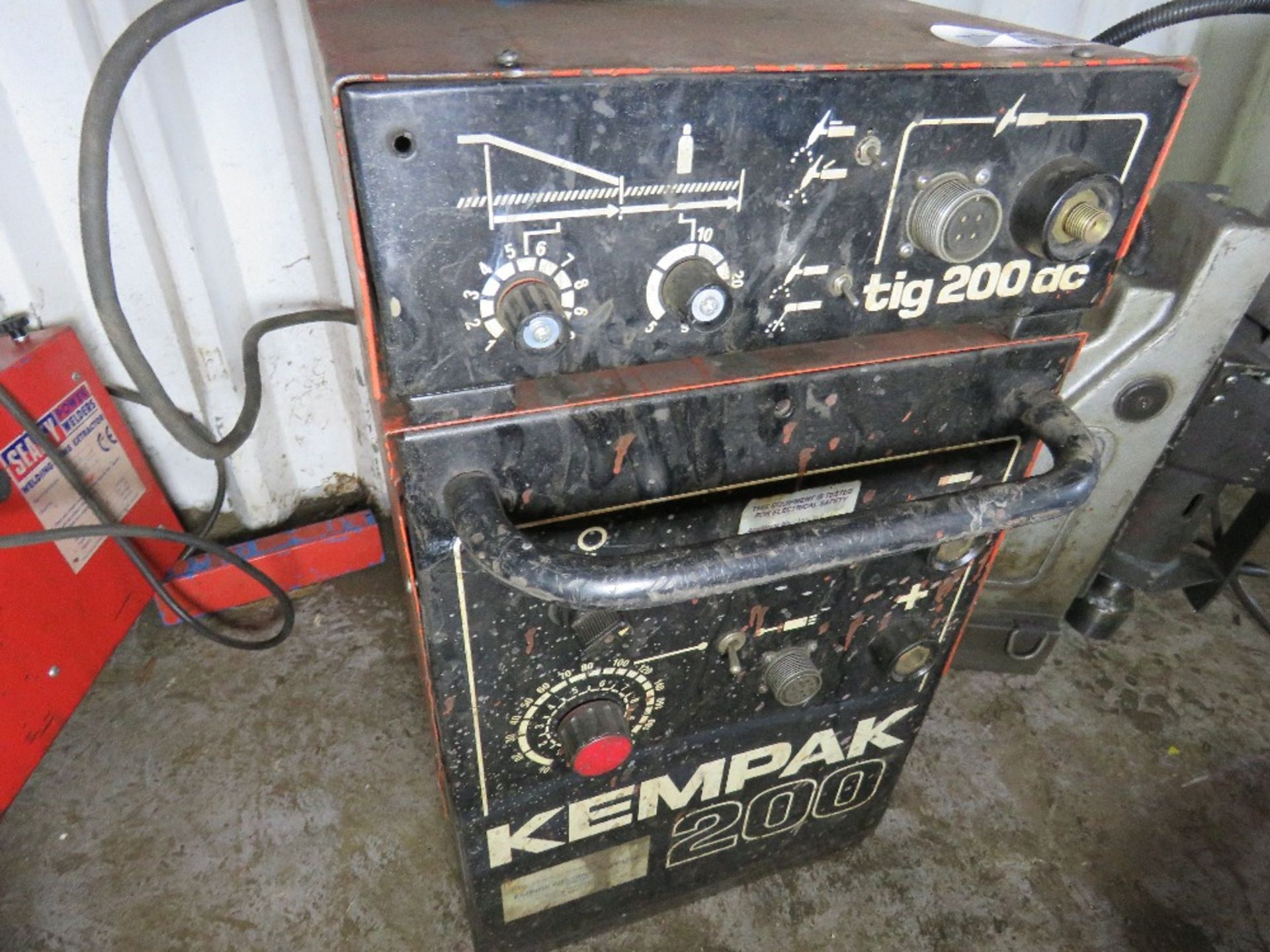 KEMPAK 200 3 PHASE WELDER. DIRECT FROM FABRICATION COMPANY.