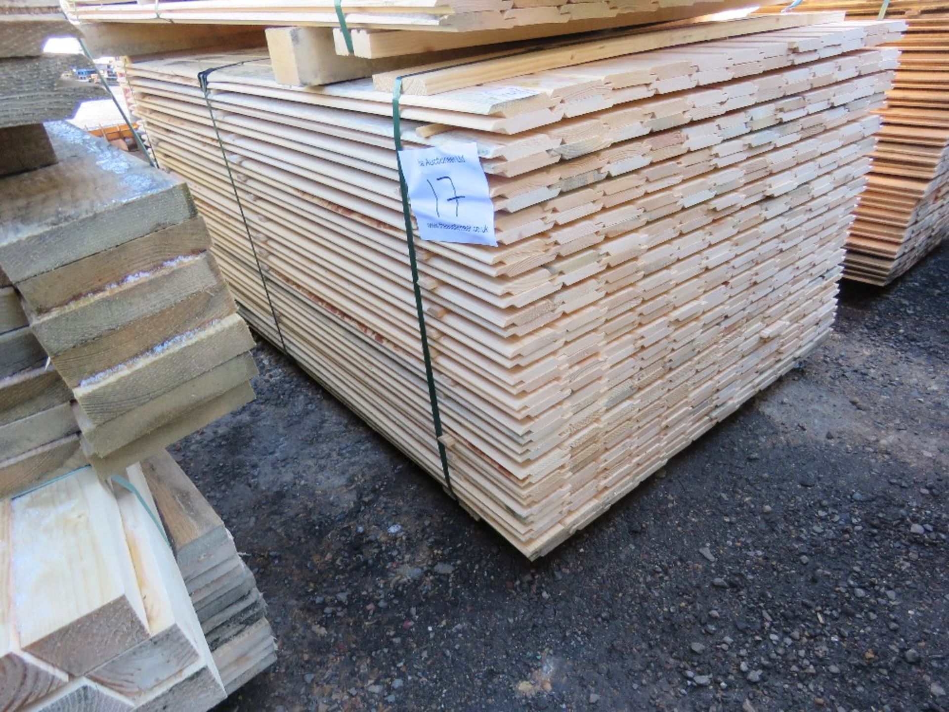 PACK OF UNTREATED SHIPLAP FENCE CLADDING BOARDS. 1.55M X 10CM APPROX.