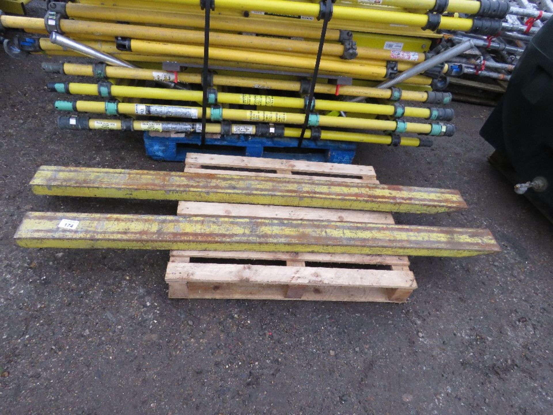 PAIR OF FORKLIFT TINE EXTENSION SLEEVES, 6FT LENGTH APPROX.