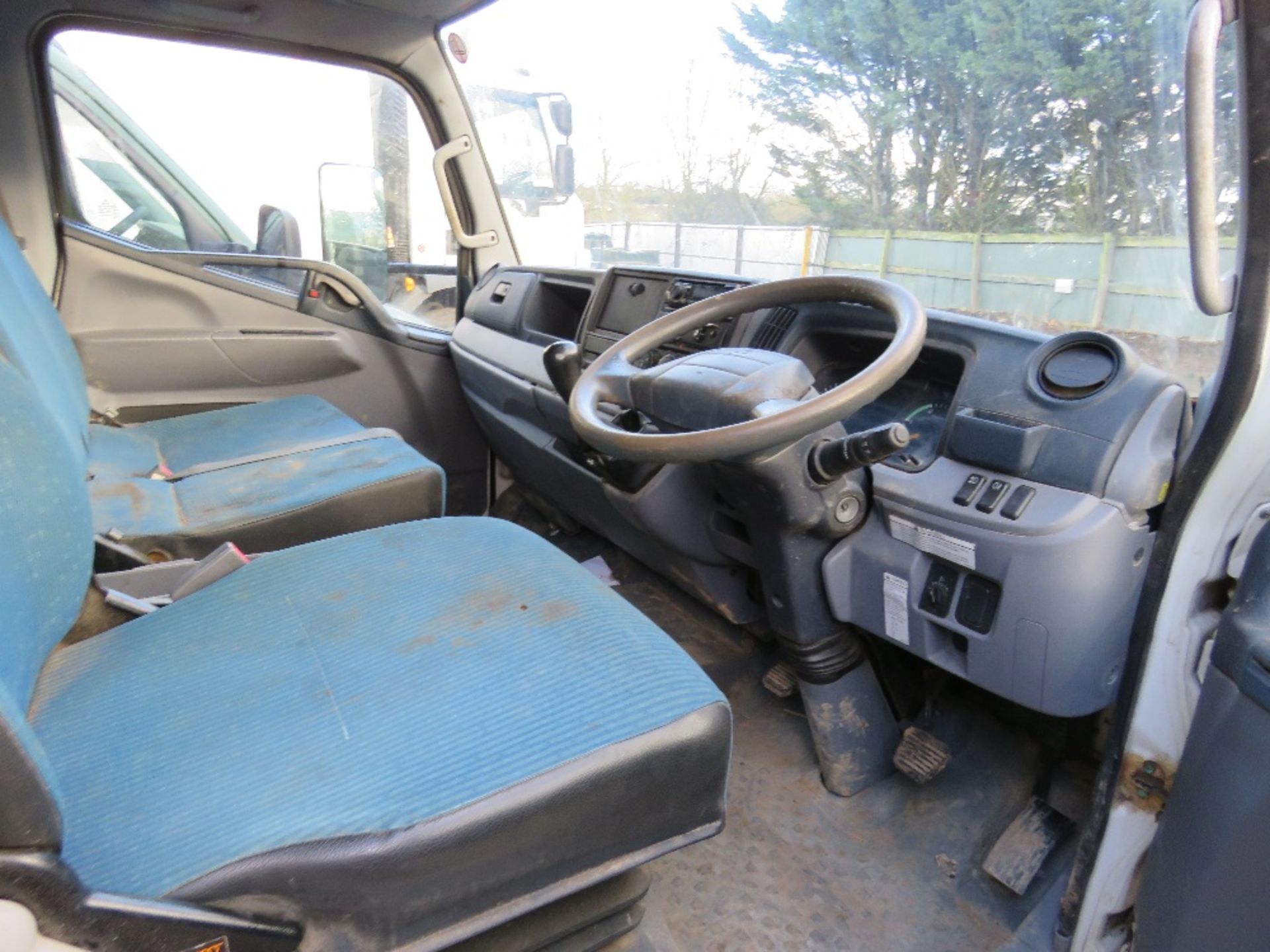 MITSUBISHI CANTER 7C15 7500KG TIPPER REG:GJ12 VYR (PRIVATE PLATE JUST REMOVED).56,611 REC MILES. - Image 7 of 9