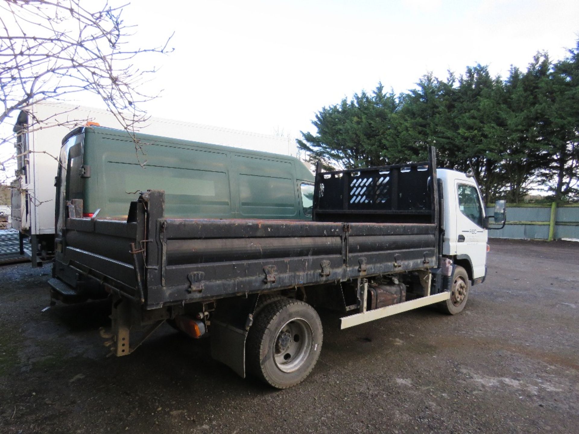 MITSUBISHI CANTER 7C15 7500KG TIPPER REG:GJ12 VYR (PRIVATE PLATE JUST REMOVED).56,611 REC MILES. - Image 4 of 9