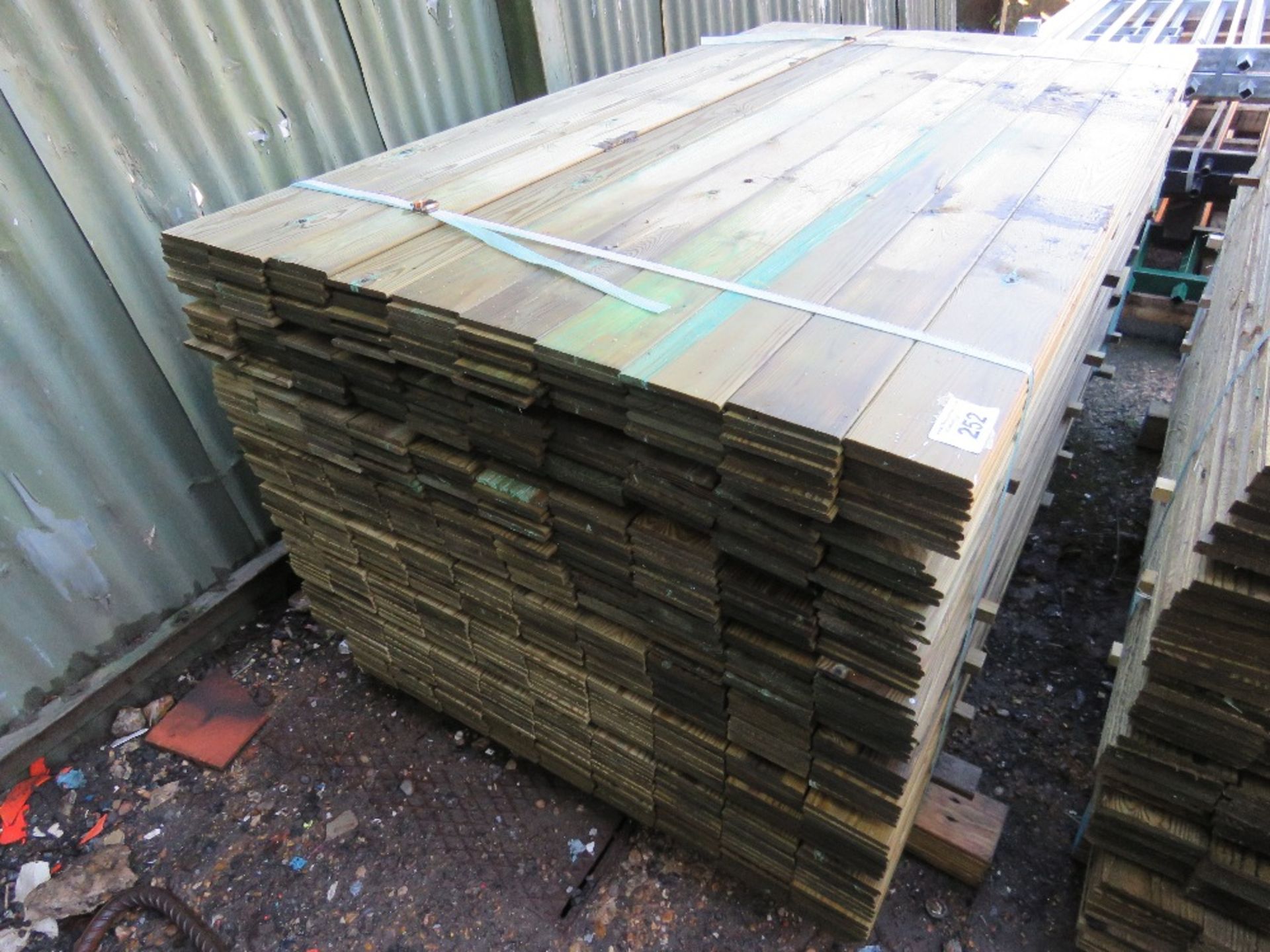 PACK OF MACHINED TIMBER CLADDING BOARDS, 1.74 M X 9.5CM APPROX